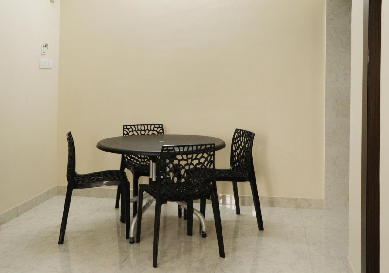 Radharani Apartment Calcutá Exterior foto